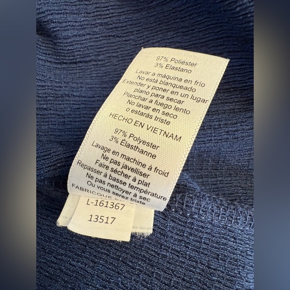 LuLaRoe Vivian Button Back Long Sleeve dark Blue Top Size Medium - Picture 5 of 8